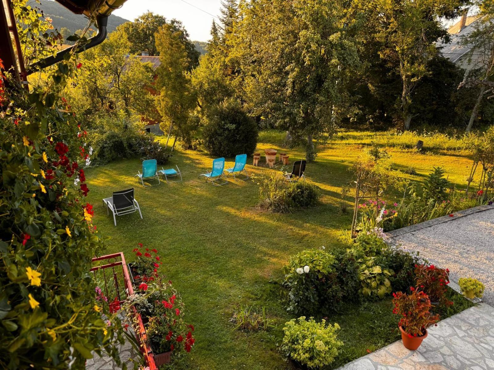 Guest House Family Varda Plitvice Lakes Plitvička Jezera Exterior foto